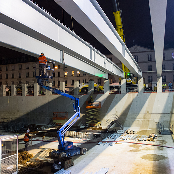 Parking et pont au gymnase Charcot