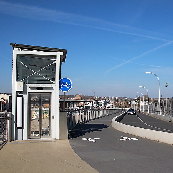 Passerelle de la gare de Juvisy-sur-Orge