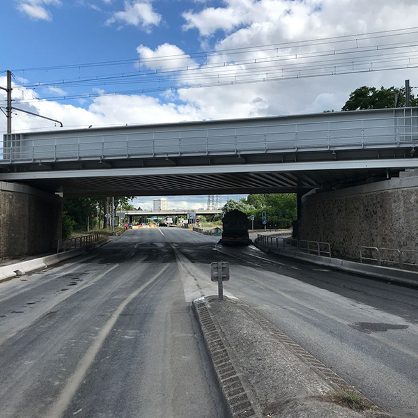 Vue du nouveau pont-rail de Bonneuil-sur-Marne